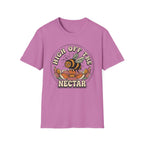 T‑Shirt "High Off The Nectar" Bee Graphic Tee, Floral Vintage Vibe